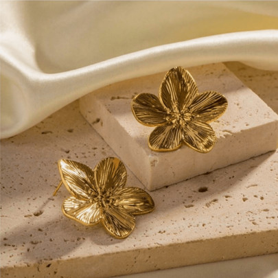 1pair Fashionable High-End Metallic Floral Stud Earrings, Gold Color, Elegant European Style Earrings For Women's Casual Wear | SHEIN