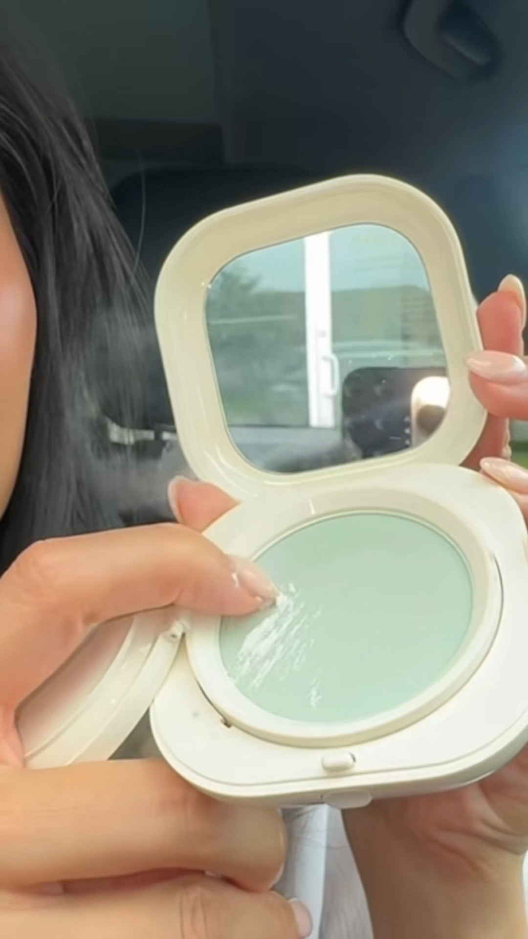 Insane packaging for this powder 

#LTKFindsUnder50 #LTKBeauty