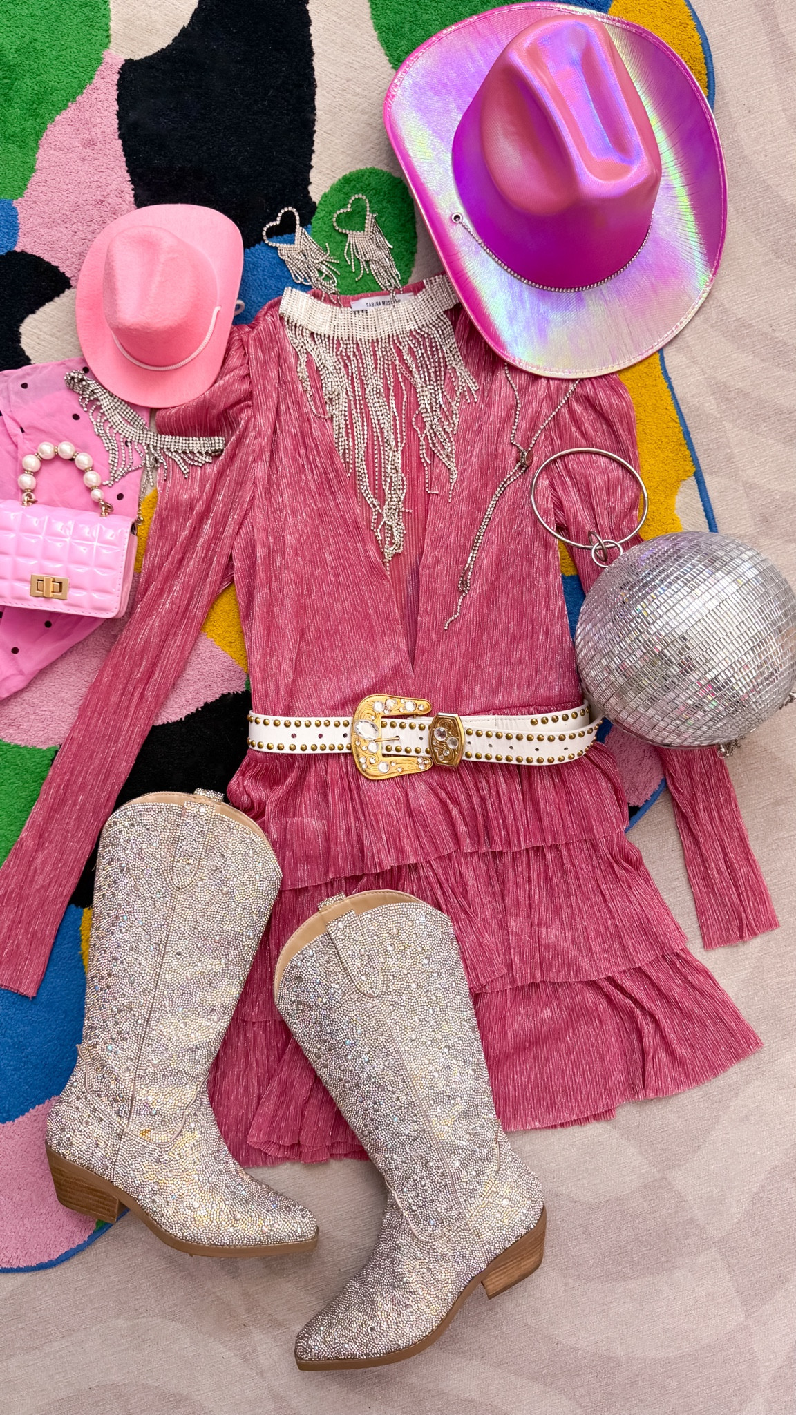 Chappell Roan 💖 concert fit 🌈✨

#LTKSaleAlert #LTKParties #LTKHalloween