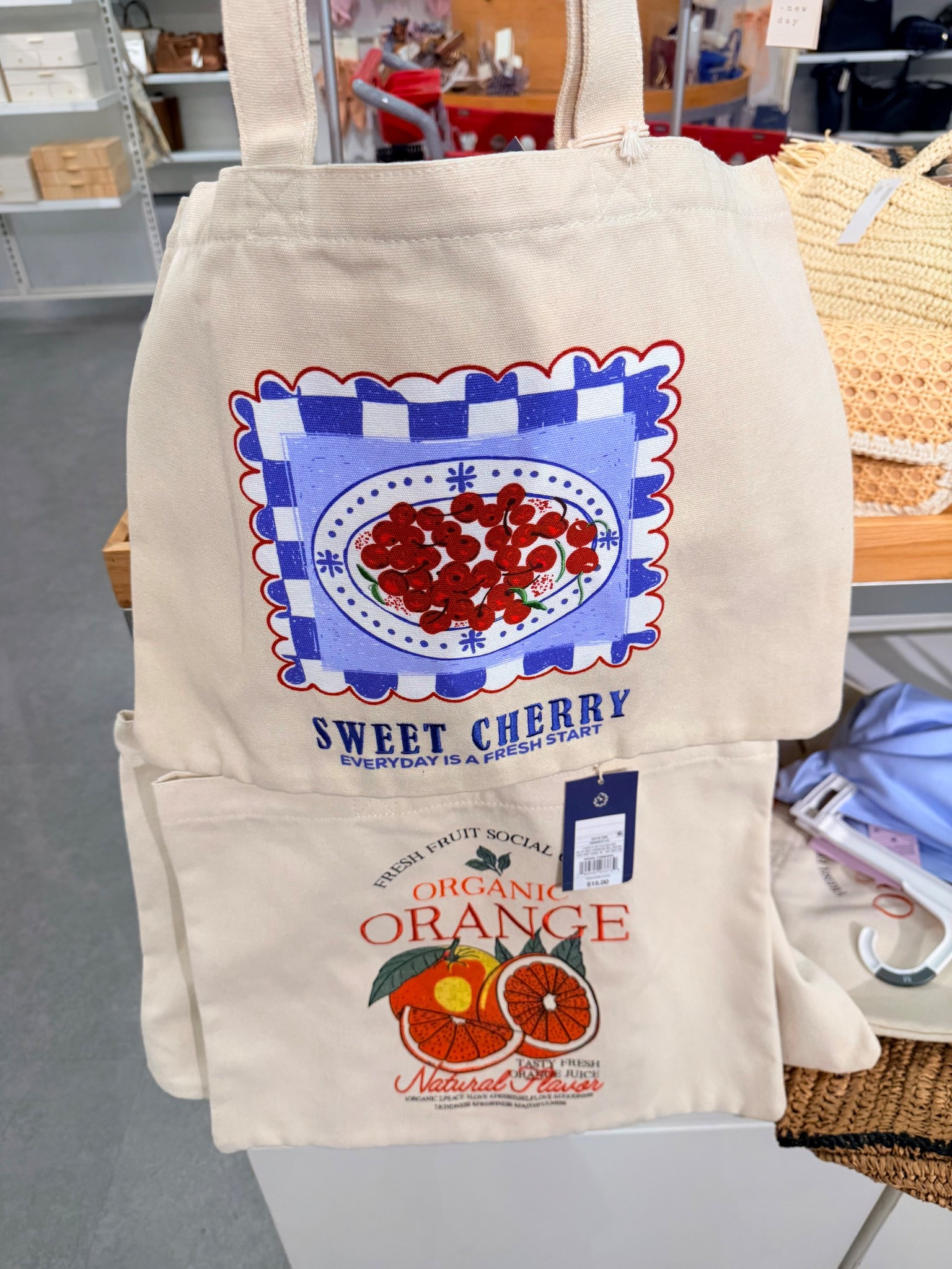 Summer Totes 👜cheer

#LTKTravel #LTKSeasonal #LTKdayinmylife