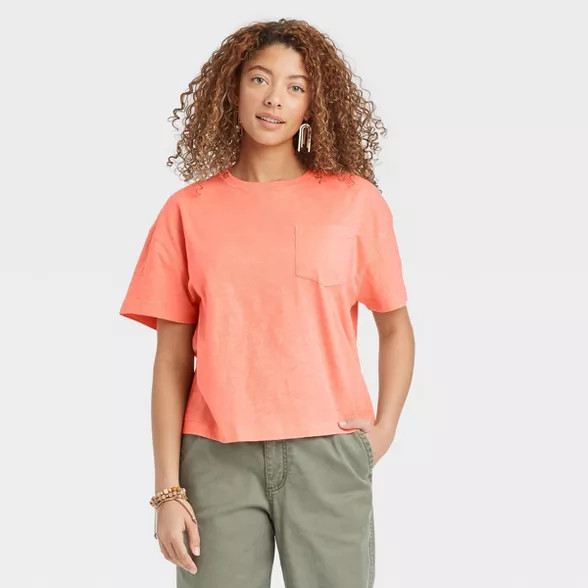 Women's Short Sleeve Boxy T-Shirt - Universal Thread™ | Target