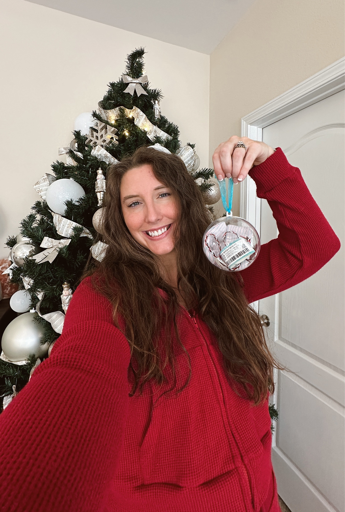 Sentimental ornament for Mamas 🥹✨


We have several of these ornaments- I put dried flowers in them from Trace & our baby shower as well as other newborn items 🍼

They’re on sale & only $1.50 each 🙌🏼

#LTKBaby #LTKGiftGuide #LTKSeasonal