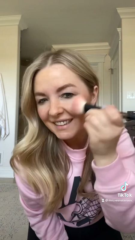 My everyday 5 minute make up look!  

Using my favorite clean beauty products to create a simple, effortless look 

Makeup, GRWM, skincare, beauty, eye shadow, mascara, tinted moisturizer, blush, beautycounter, get ready with me, 

#LTKstyletip #LTKFind #LTKbeauty