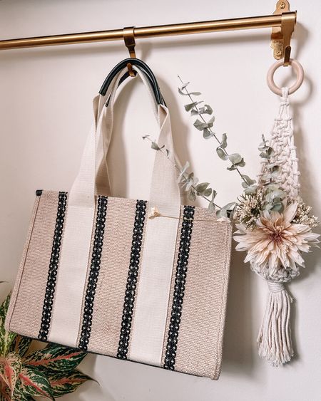 Affordable jute tote bag for spring! 

Designer inspired tote, spring handbags, spring fashion


#LTKunder50 #LTKFind #LTKitbag