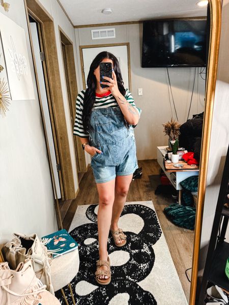 This tee is the perfect oversized tee and can be dressed up or down! It’s a great free people look for less for under $20! 

Shortalls
Denim
Free People style
Style for less
Look for less 

#LTKStyleTip #LTKFindsUnder50 #LTKMidsize