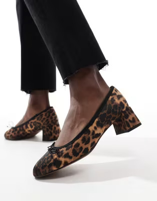 ASOS DESIGN Wide Fit Shelley bow detail mid block heeled shoes in leopard | ASOS | ASOS (Global)