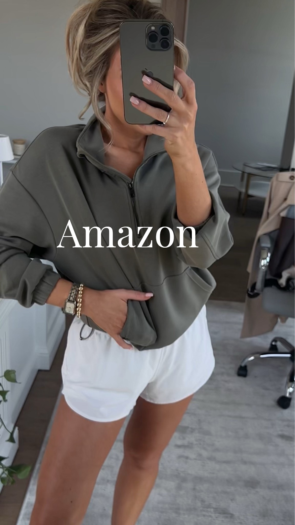The ABSOLUTE softest pullover you can buy! Feels like butter! Also love these lined shorts for the gym! 
All on Amazon. 

Wearing XS in pullover. 

Casual outfit, gym outfit, activewear

#LTKootd