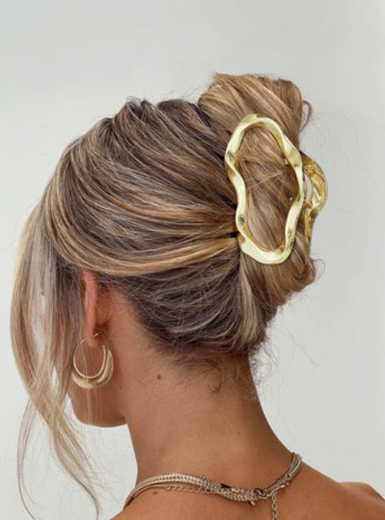 I saw this gold hair clip on Selling Sunset and I had to have it💛

#LTKWorkwear #LTKmomlife #LTKTravel