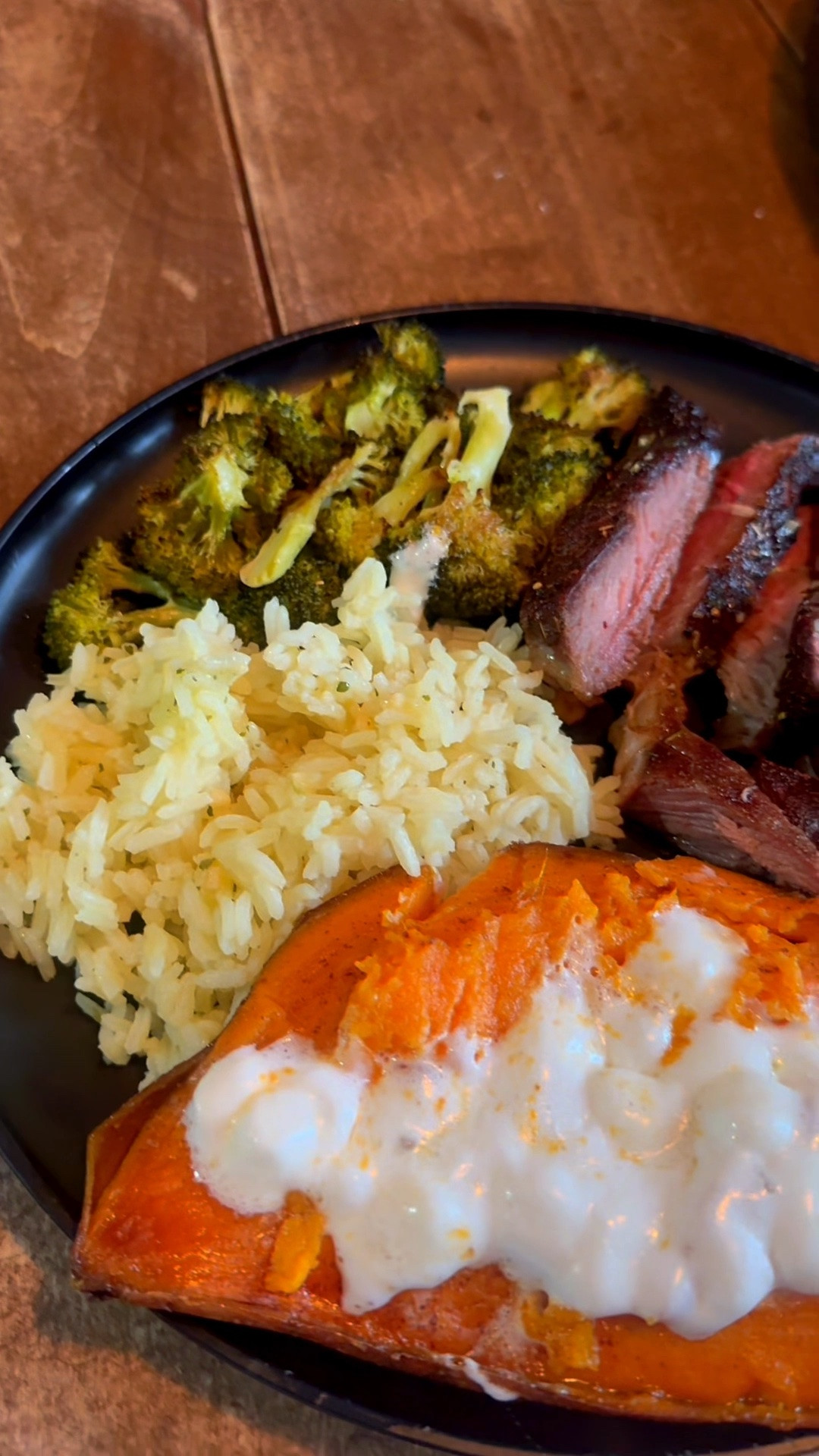 He wanted low key and we delivered. 😂 Acts of kindness all day…car cleaned, yard handled, zero interruptions. Ended the night with reverse seared steak, roasted broccoli, seasoned rice, baked sweet potato, and jerk chicken pasta for the kids. Happy birthday to my person. You deserved all of it. 🥰🌿

#BirthdayDinner #HomeCookedMeal #HappyBirthday #FamilyFirst

#LTKdayinmylife #LTKvlog #LTKHome