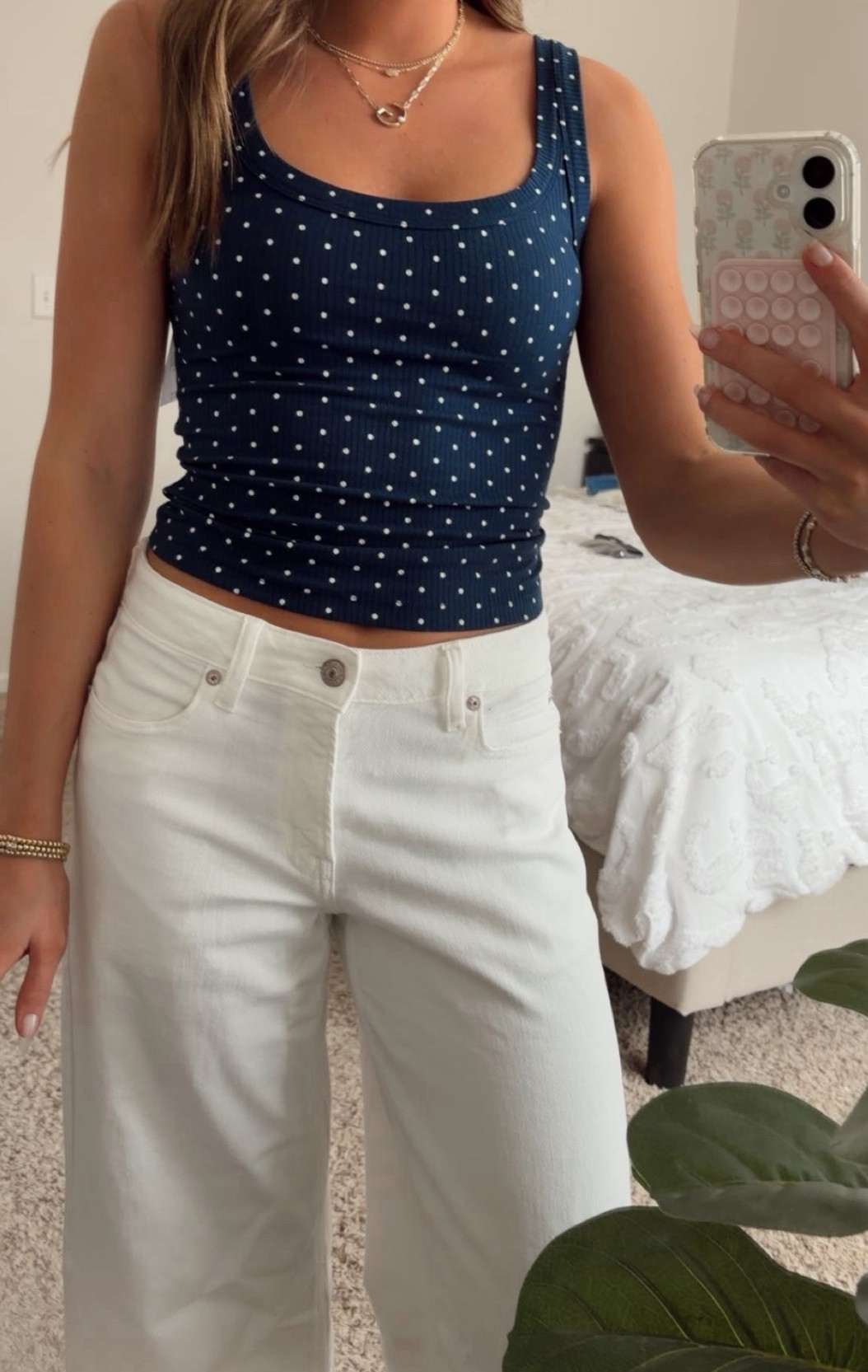 my favorite white jeans from american eagle!! lots of questions on them, i’ve been looking for a pair forever!! these are the low rise wide leg style but there are other styles to choose from as well! i have a 00 and they fit well, highly recommend !

#LTKU #LTKdayinmylife #LTKootd