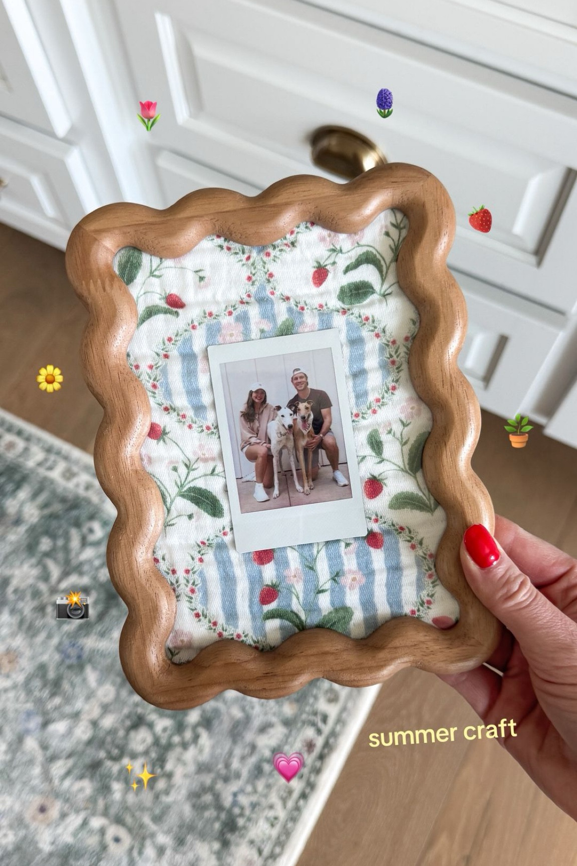 You guys know I love a good frame DIY🍓📸🪴 this is an easy one to do at home with any frame, an old dish towel, shirt, sheets, or any fabric you have around!the cutest summer decor 