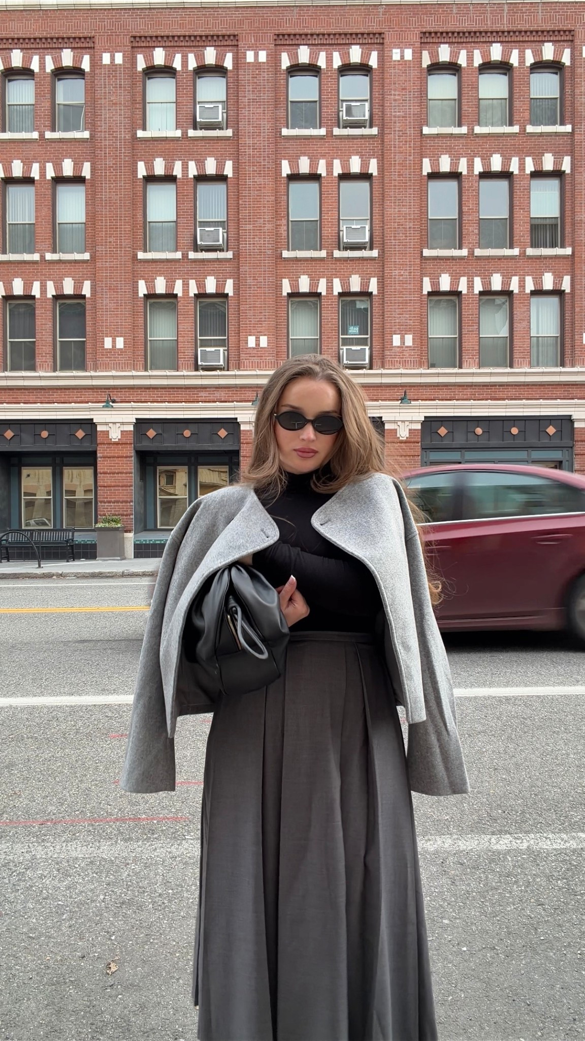 Jacket from ASOS 
Bag mango 
Skirt H&M