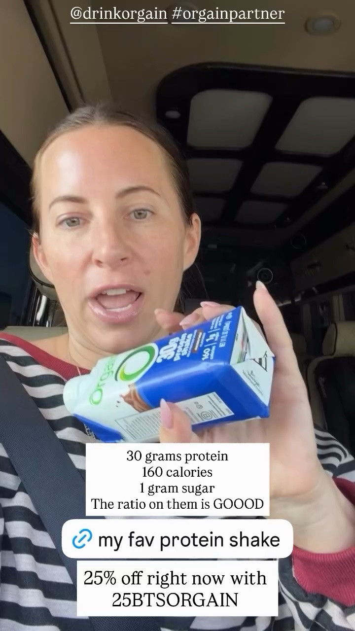 @drinkorgain #orgainpartner  30 grams protein
160 calories
1 gram sugar
The ratio on them is GOOOD 25% off right now with 25BTSORGAIN