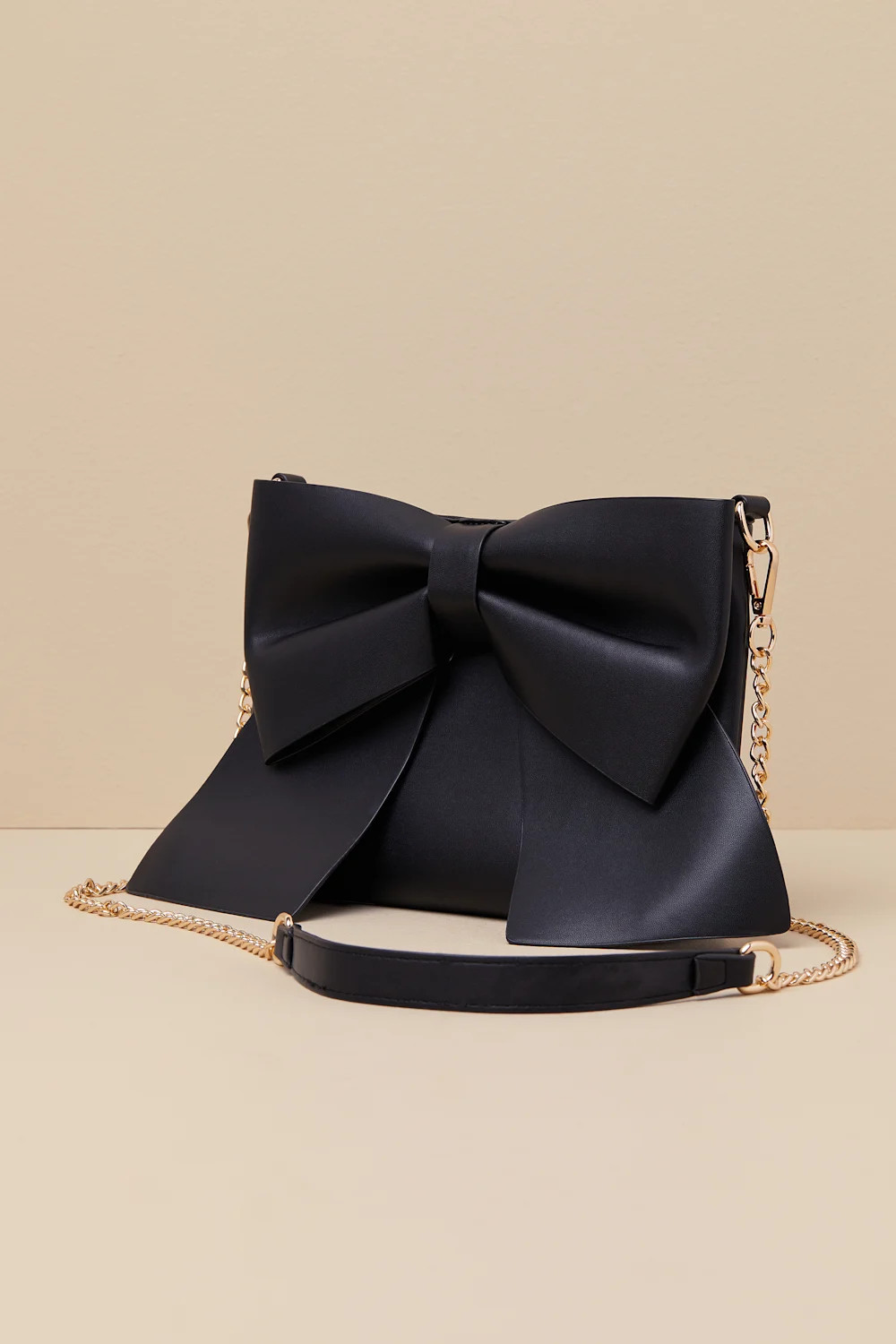 Compellingly Chic Black Bow Crossbody Bag | Lulus