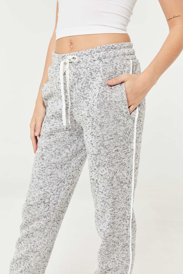 Fleece-Lined Sweatpants | Ardene