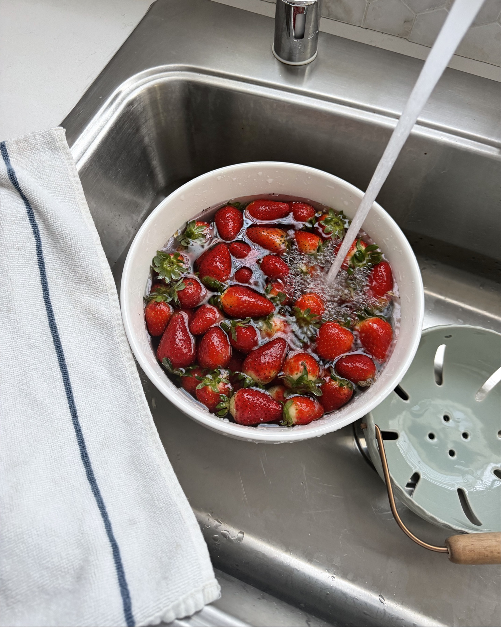 Berry washing essentials from @Target these are my absolute favorite for getting my kitchen all nice and organized!💓 #Target 

#LTKdayinmylife #LTKgrwm #LTKmorningroutine
