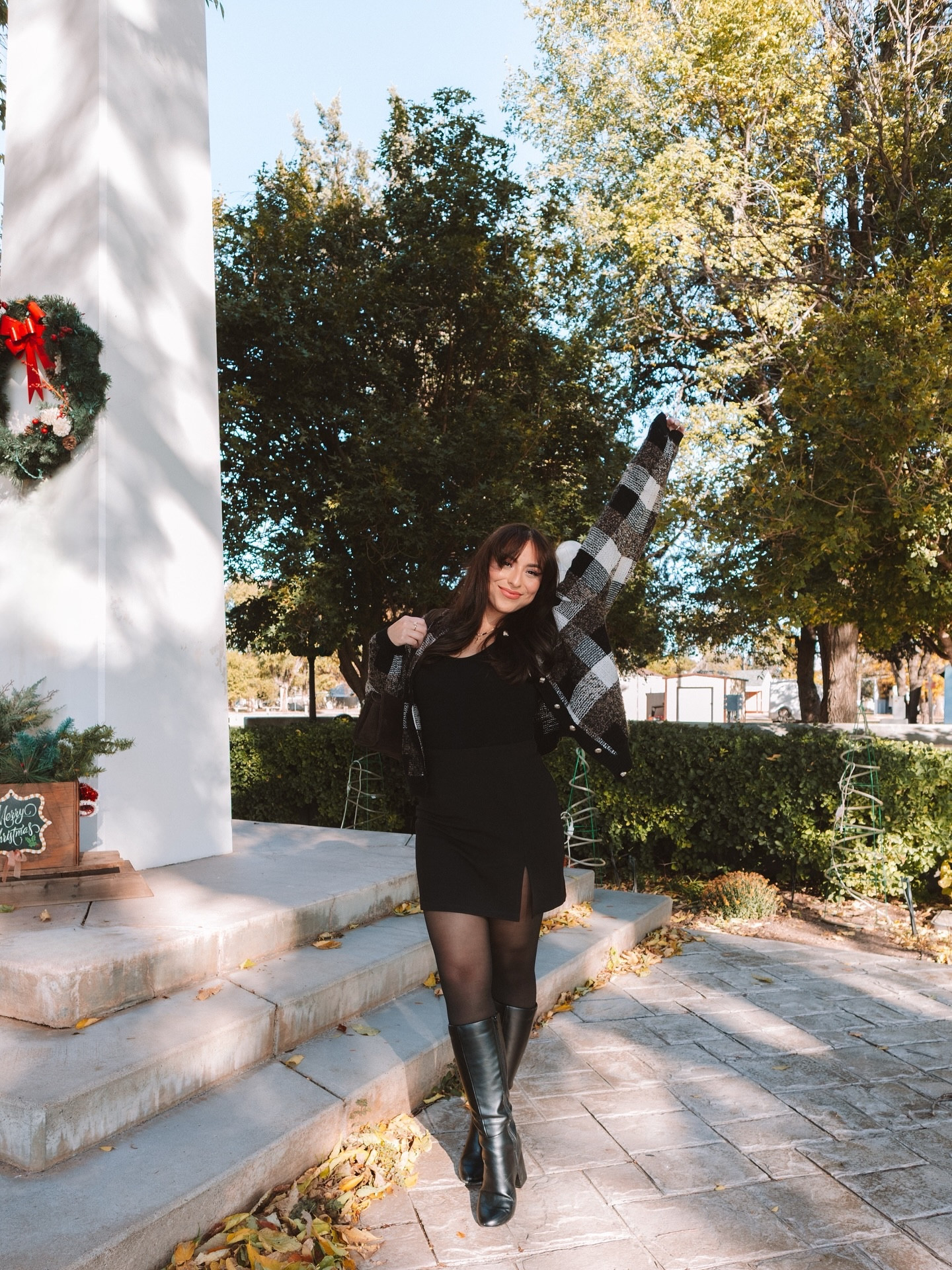 A little cozy, a little cute, very fall 🍂🤎

•
•
•
•

#FallOutfit #FallOOTD #CozyOutfit #MiniSkirtOutfit #BootsSeason #CardiganWeather #OutfitDetails #FashionCreator #StyleInspo #KansasCreator #MidwestFashion #LatinaCreator #LatinasWhoCreate #poelle #thriftedoutfit

#LTKSeasonal #LTKootd #LTKHoliday