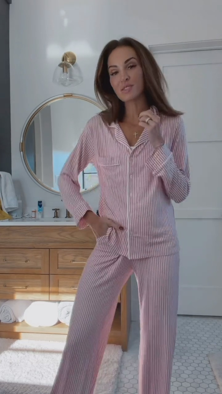 yay! these cutie striped pajamas are back in stock and only $35! 💗


target find 
target style
target fashion
holiday pajamas 

#LTKFindsUnder50