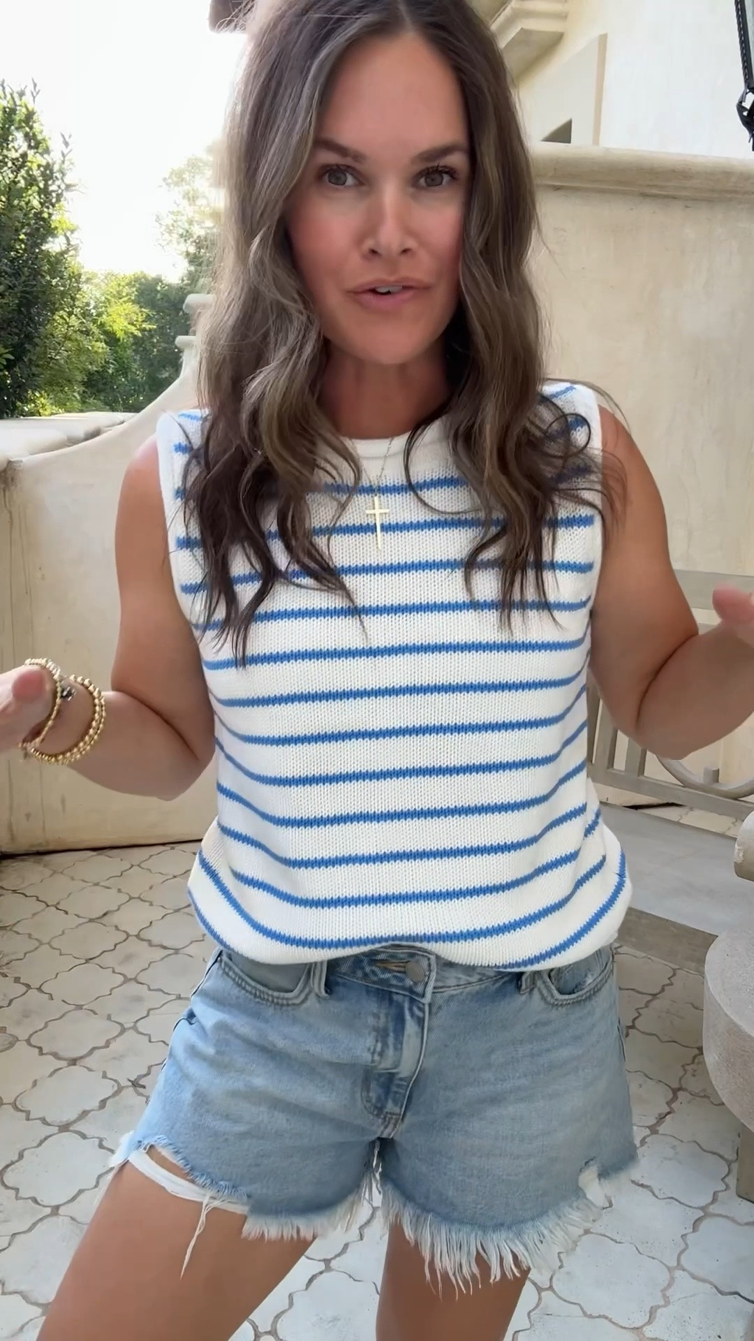 Restock of this top from Walmart that reminds me of Madewell! In my normal size #walmartfashion

#LTKSaleAlert #LTKootd #LTKmomlife