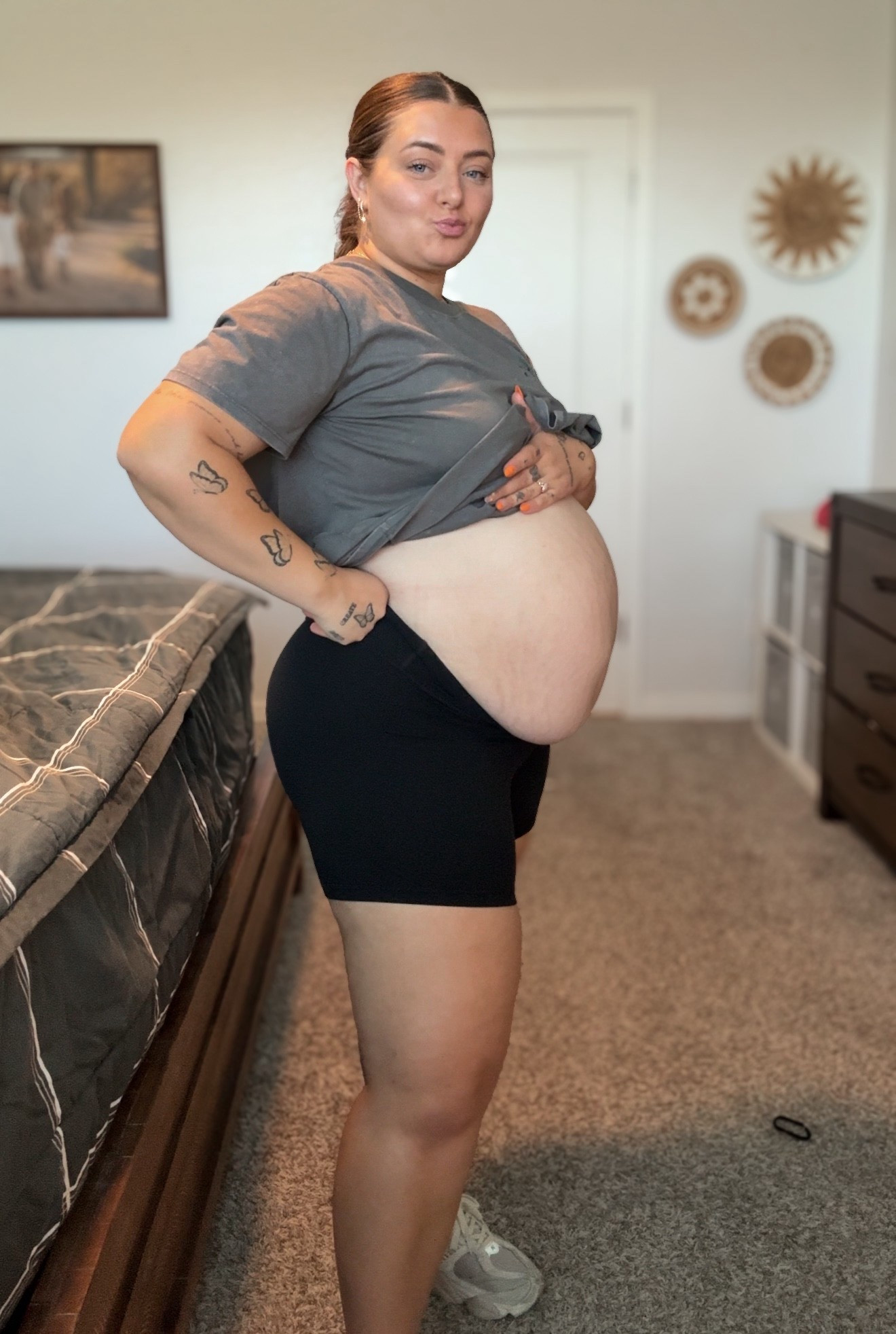 My everyday outfit! Wearing a XL in the shorts. 🫶🏼🤩 