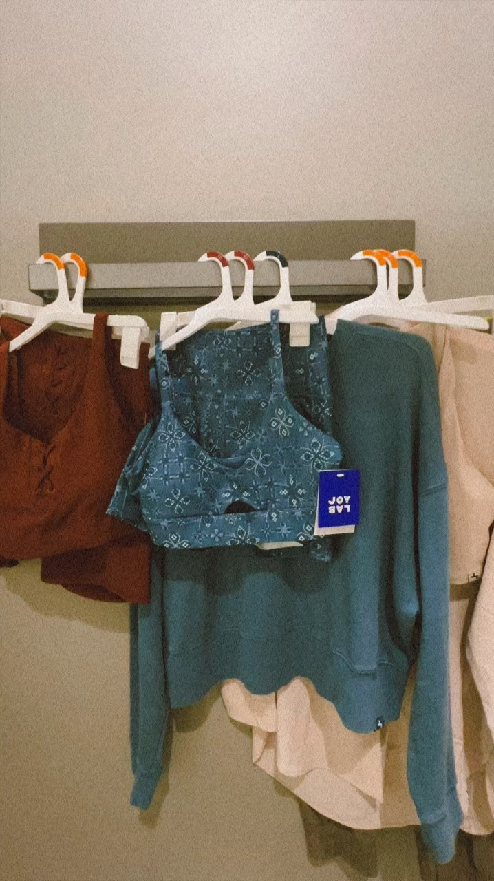 AFFORDABLE HOT MOM GYM SET FINDS 

#LTKVideo #LTKActive #LTKFitness