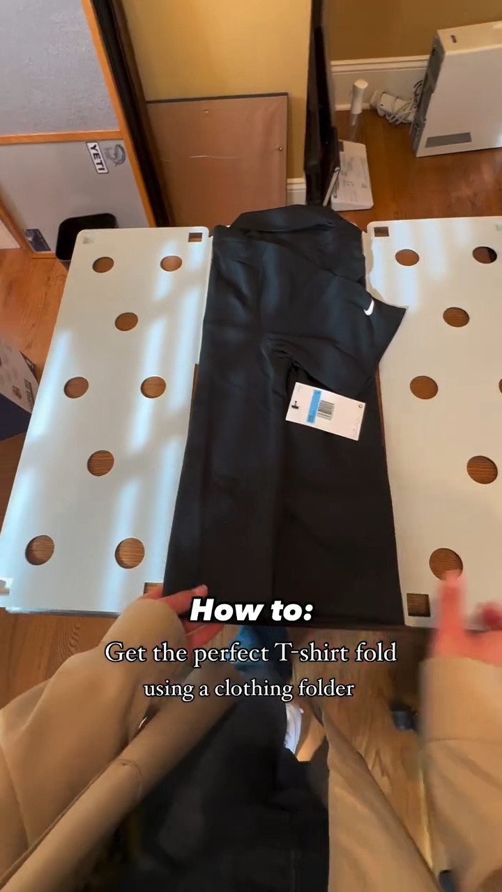 Tagging the t-shirt folder that we swear by (the other ones are too flimsy) as well as the device I used to record this video🙂‍↕️ 

#LTKActive #LTKFindsUnder50 #LTKHome