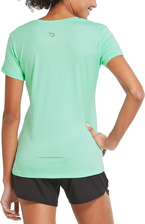 BALEAF Women's Short Sleeve Running Workout Shirts Athletic Tops Lightweight Quick Dry Training Y... | Amazon (US)