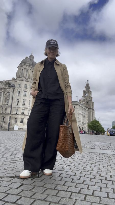 Rainy day outfit for Liverpool 
It’s warm but wet! Linen and trenchcoats it is. 

Trench coat is past season Hobbs but linked similar 
Shirt size 36
Trousers size 12
