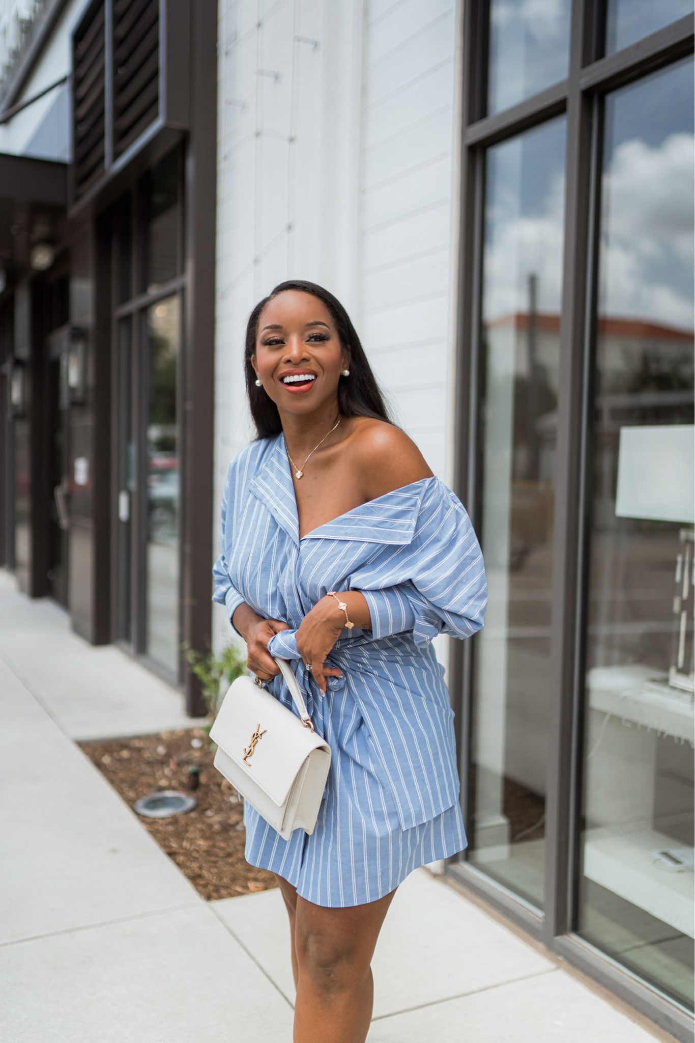 Obsessed with this shirt dress! 

#LTKstyletip #LTKcurves #LTKSeasonal
