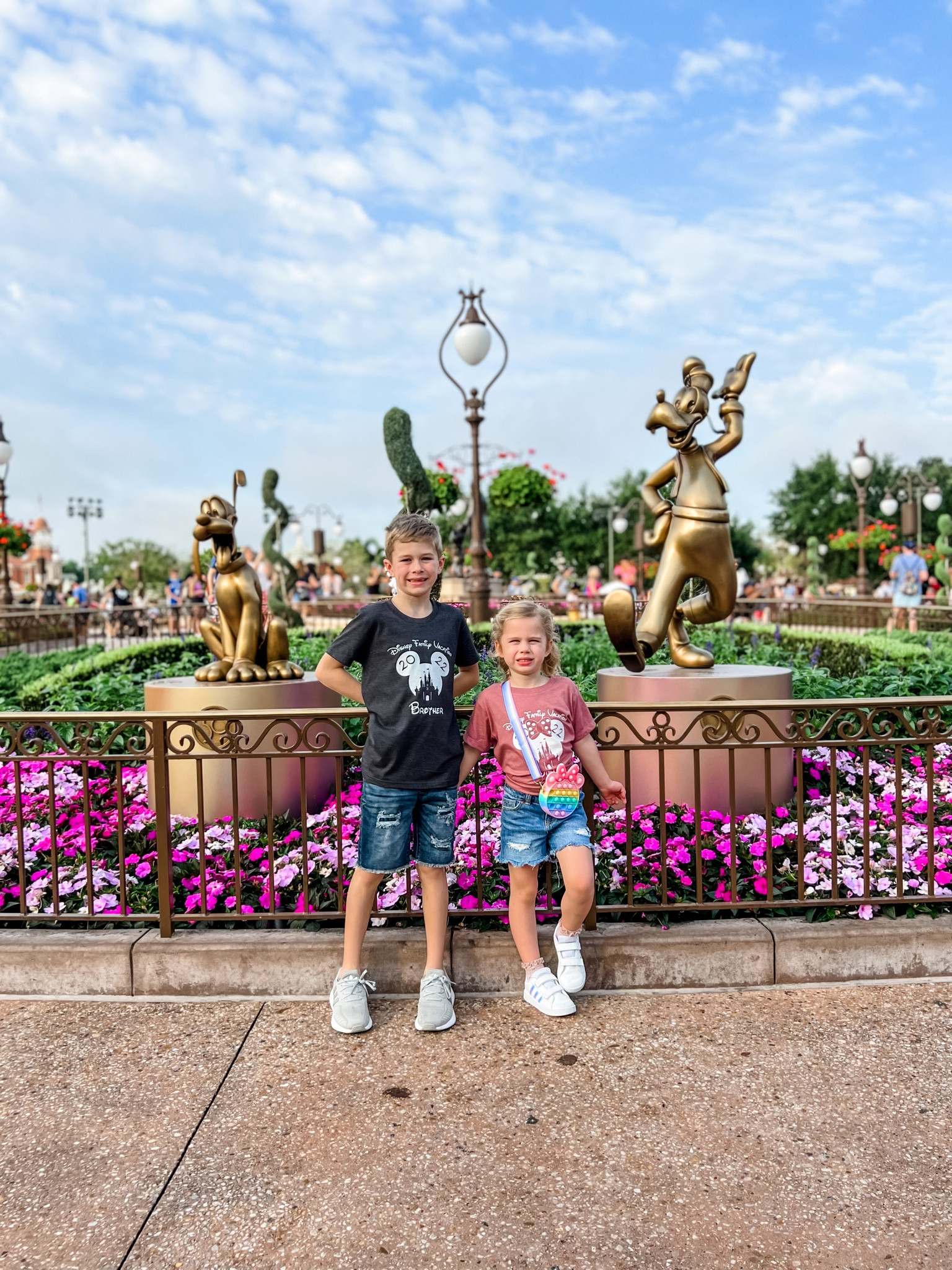 Disney outfits | Disney World | Disney Land | Disney girl outfit | Disney kids | Disney little girl | Disney toddler girl | boy and girl Disney | Amazon Finds | Minnie Ears | princess shirt | Princess birthday outfit | Watercolor shirt | pink tulle | Found it on Amazon | #disney #disneyoutfit #disneykids #disneyworld #disneyland #amazonfinds #minnieears #littlegirl #pinkdress #toddlergirl #amazon #boy 