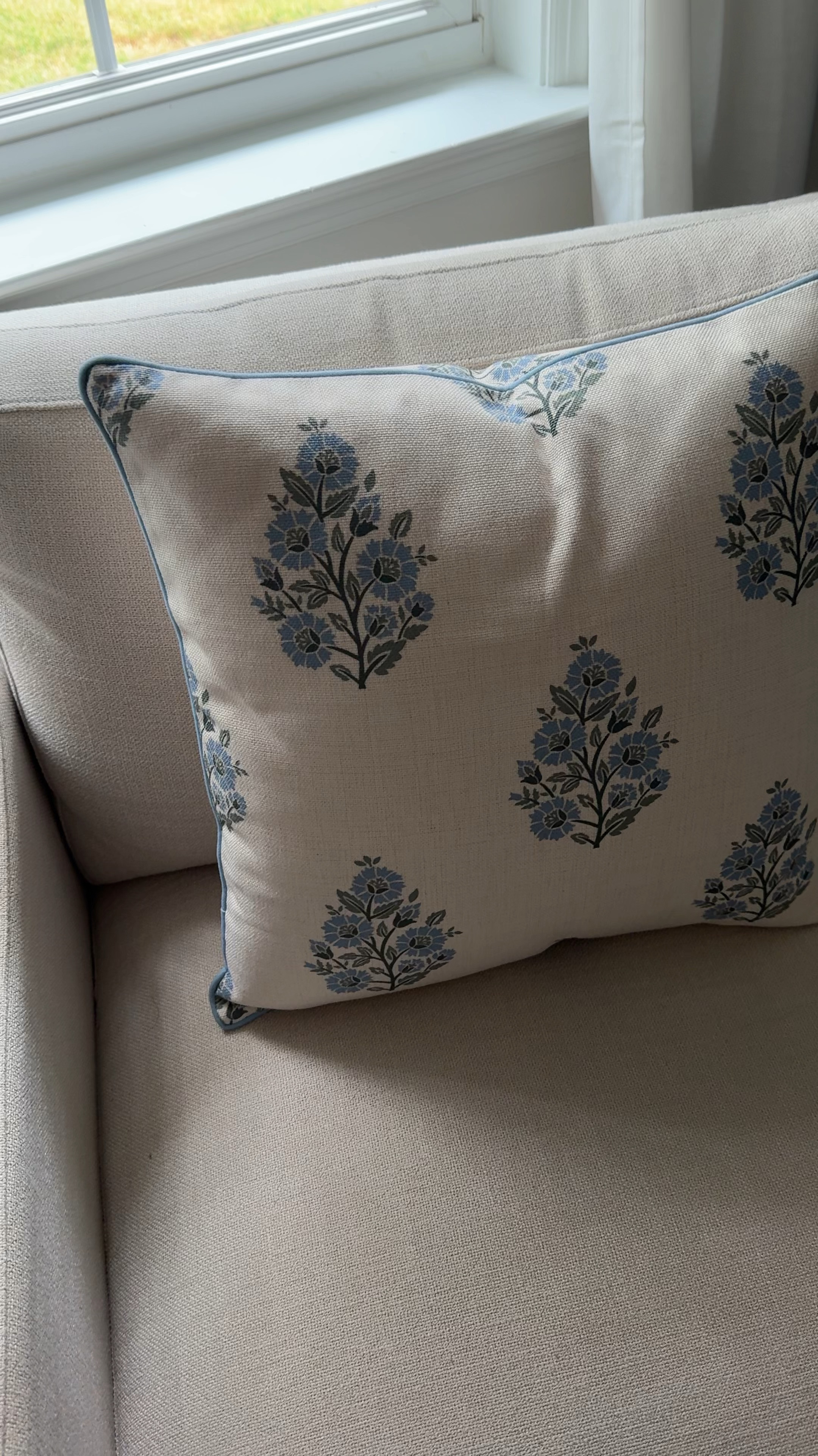 Loving these matching pillow covers I found from Amazon! Amazing quality zipper and fabric. A fantastic luxury look for much less!🙌🏻

#LTKFindsUnder50 #LTKHome