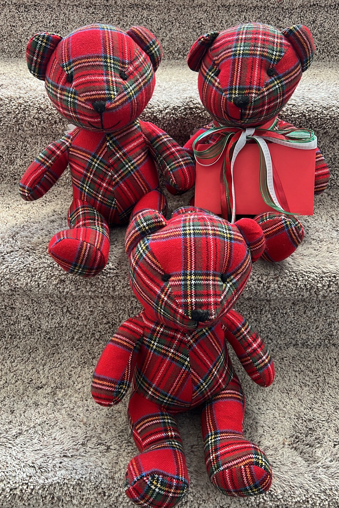 Pottery Barn Bears

Such a cute little add on gift, carrier for envelop gift! 

#LTKHoliday #LTKfamily #LTKSeasonal