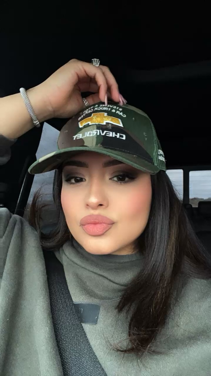 Olove 🫶🏼

#LTKSeasonal #LTKGiftGuide #LTKWatchNow