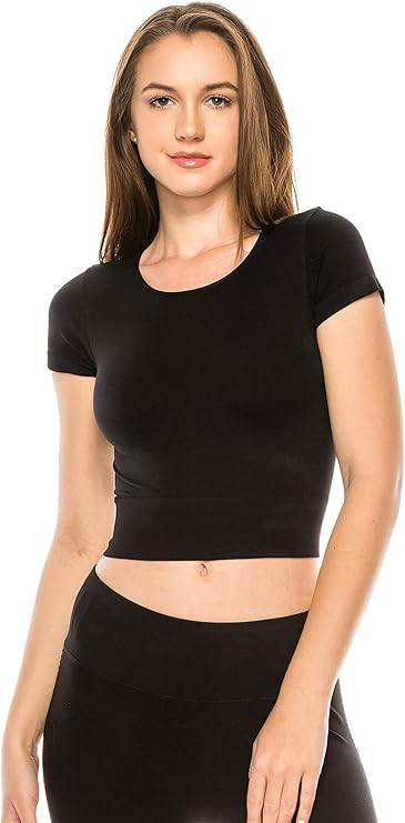 Kurve Women’s Basic Crop Top – Short Sleeve Crewneck Cropped Yoga Workout T Shirt UV Protecti... | Amazon (US)