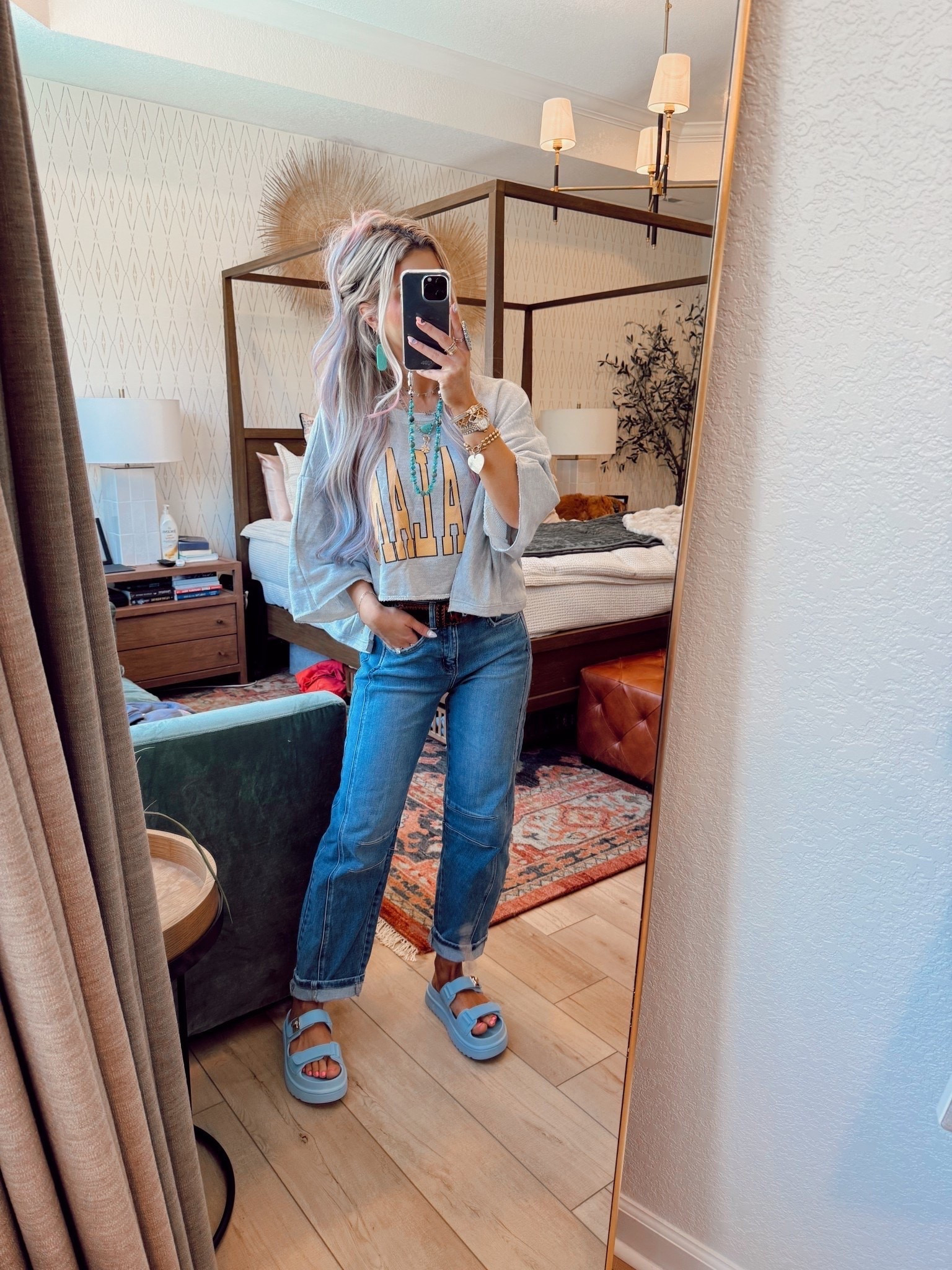 These barrel jeans from Vici>>>




Ootd, denim, fall outfits women, affordable, sandals, casual, easy, everyday, justclassicallycassidy

#LTKootd #LTKSeasonal