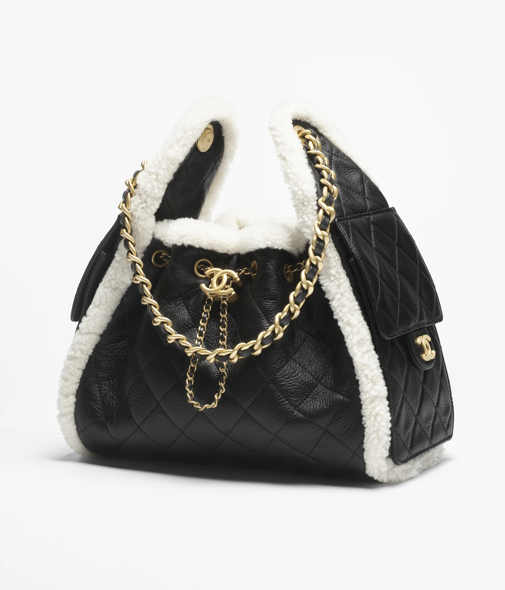 Chanel 25 small handbag, Crumpled shearling sheepskin & gold-tone metal, black & white — Fashio... | Chanel, Inc. (US)