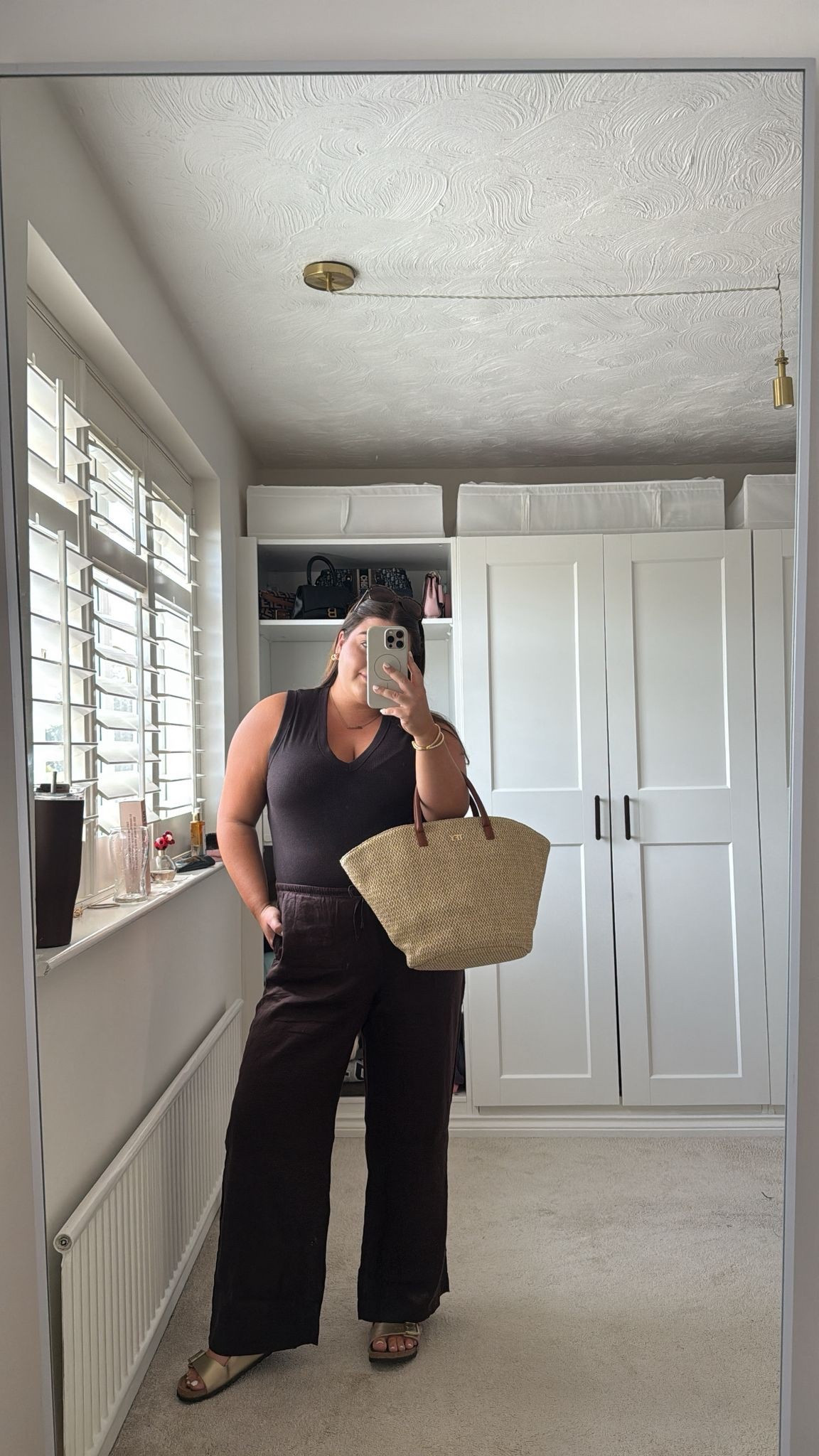 Brown summer outfit 🤎

Linen trousers, summer outfit, summer style, monochrome, holiday outfitt

#LTKuk #LTKsummer #LTKeurope