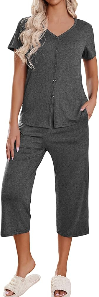 Ekouaer Women's Pajama Sets Short Sleeve Sleepwear Button Up Pj Loungewear Top and Capri Pants wi... | Amazon (US)