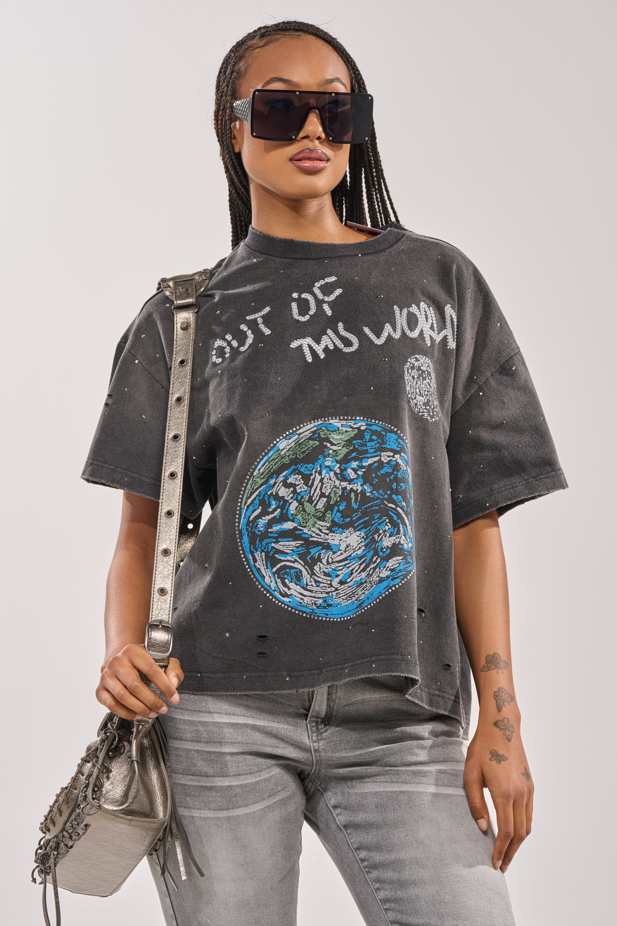 OUT OF THIS WORLD GRAPHIC TEE | AKIRA