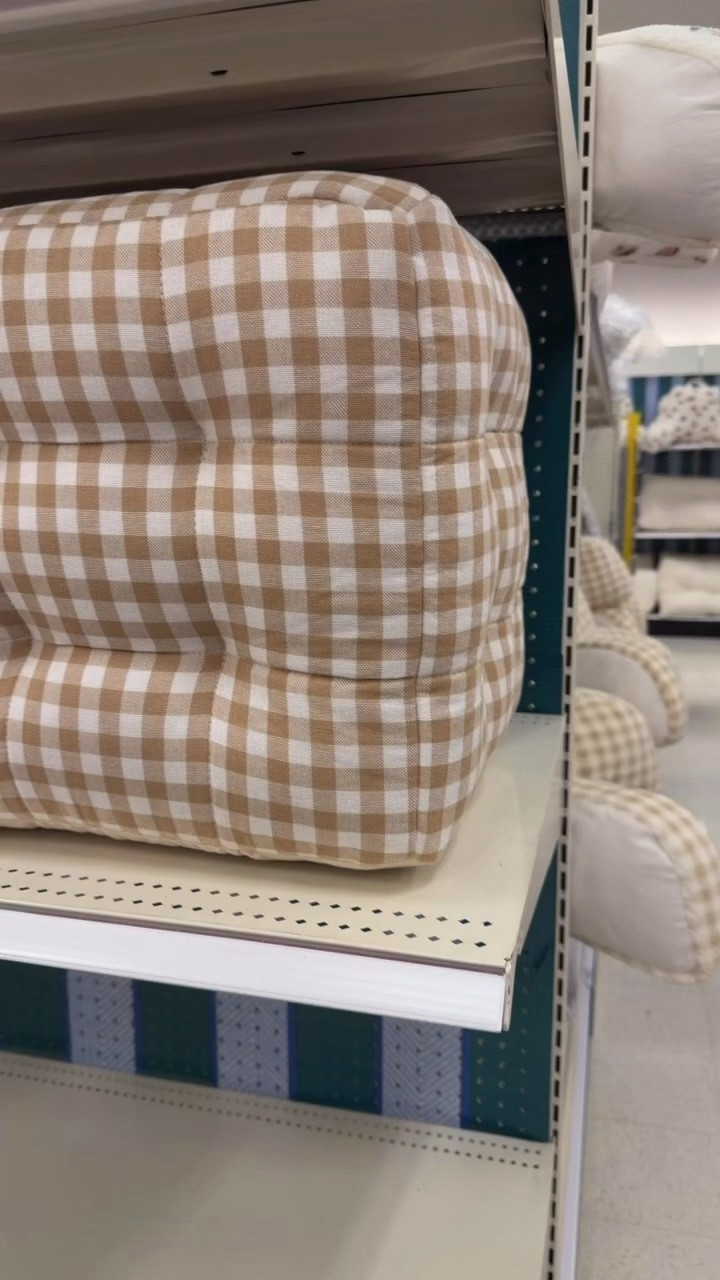 Give me ALL the cozy Gingham @Target 😍😍

#LTKHome #LTKKids #LTKdayinmylife