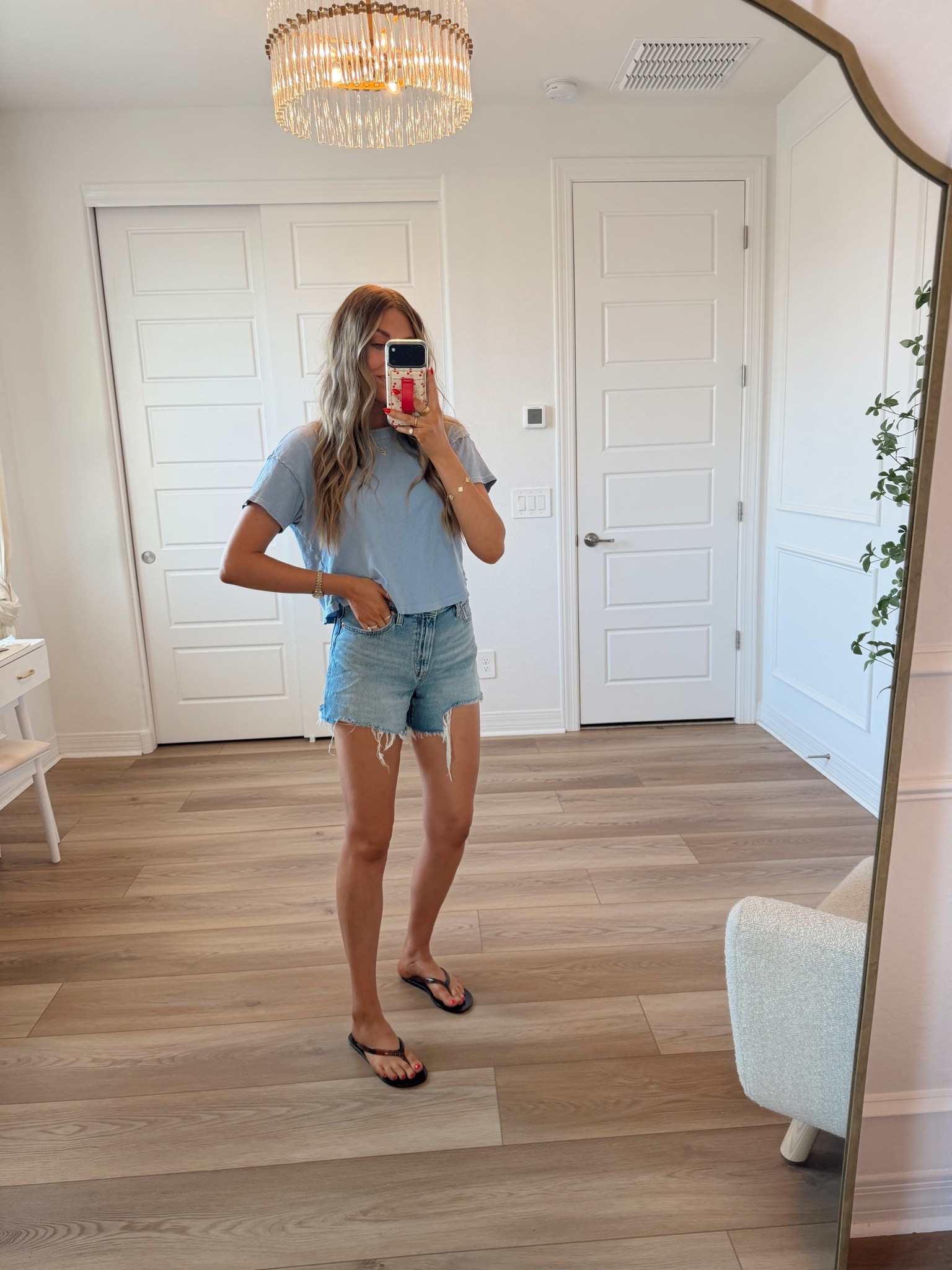 Easy summer outfit! Wearing small tee and 27 shorts