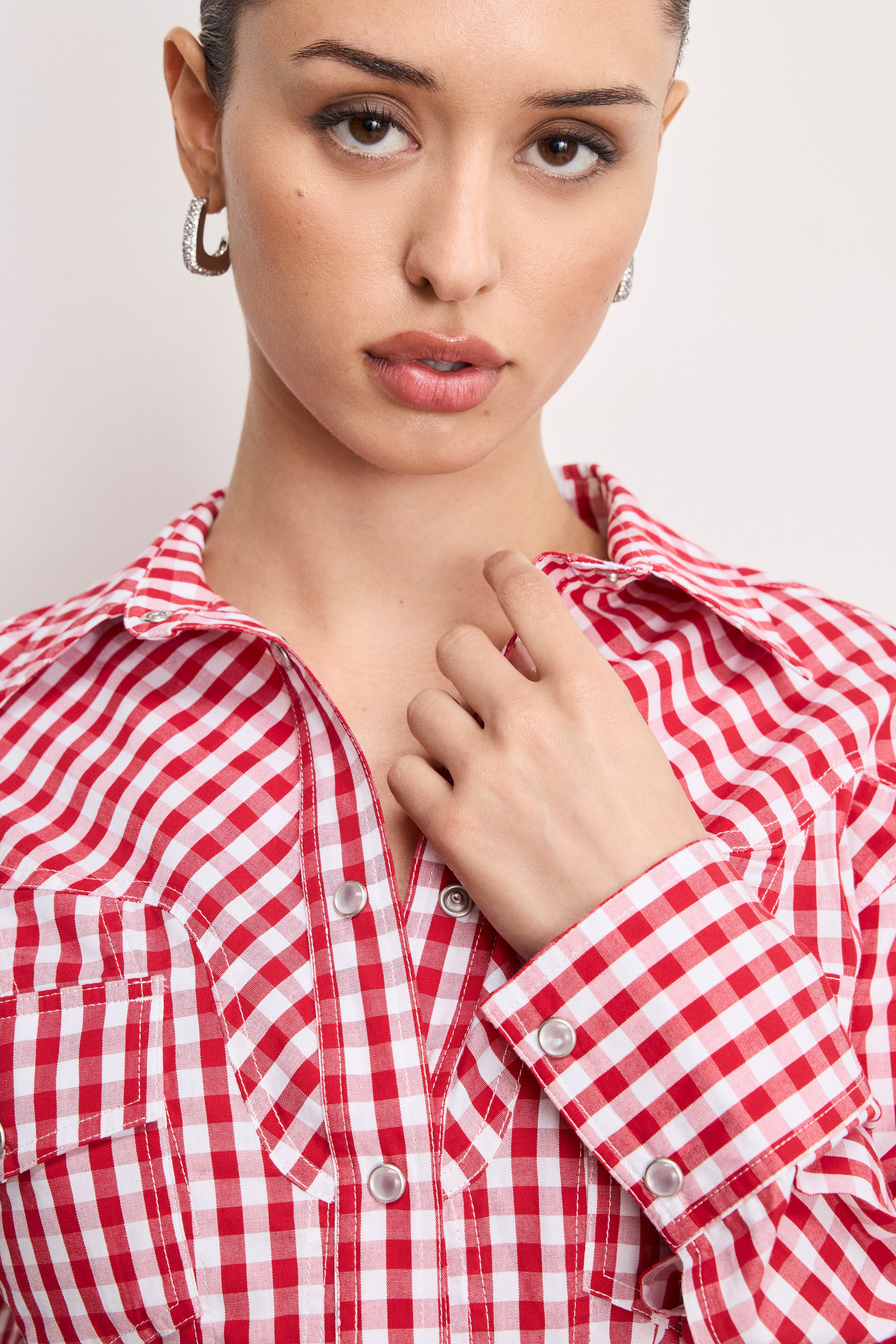 DOLLY COUNTRY CORSET SHIRT | CRIMSON AND WHITE GINGHAM - GOOD AMERICAN | Good American