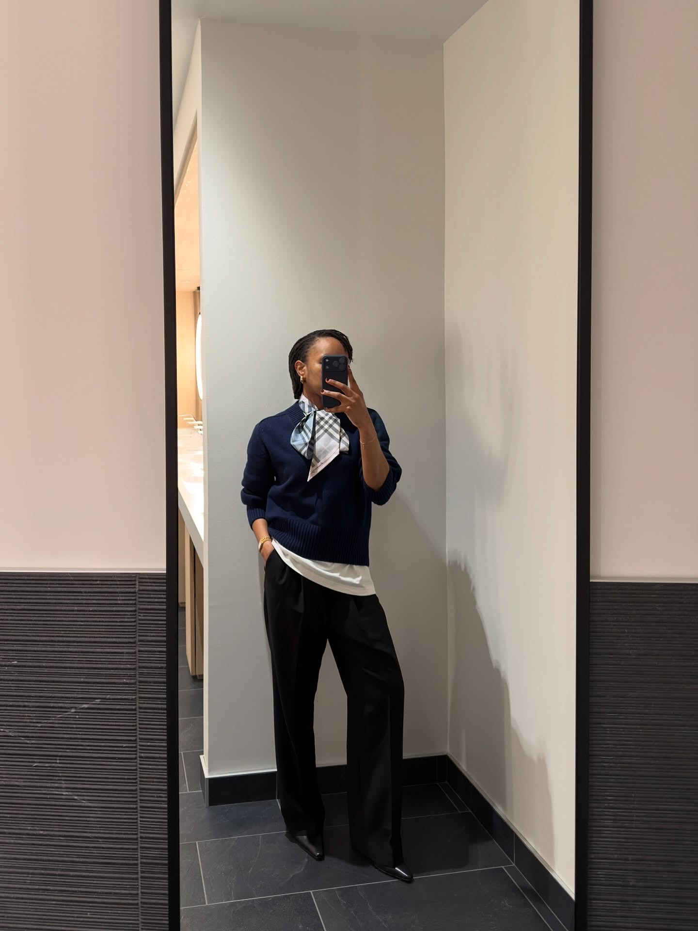 ✌🏾 Happy Friday and to my fellow Ontarians, stay warm 🥶