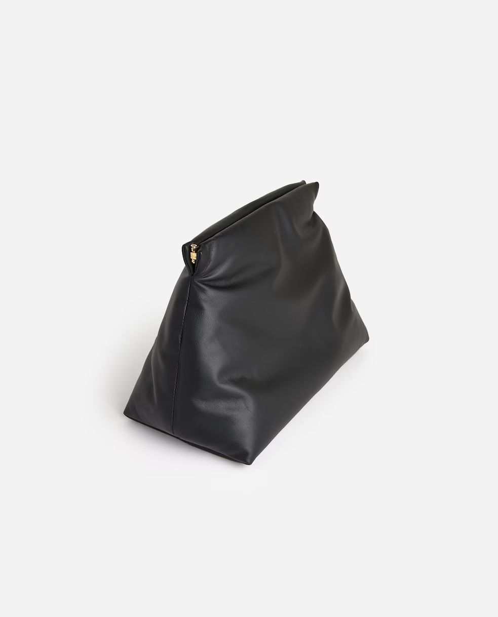 Clay Clutch Padded Leather Black | Flattered