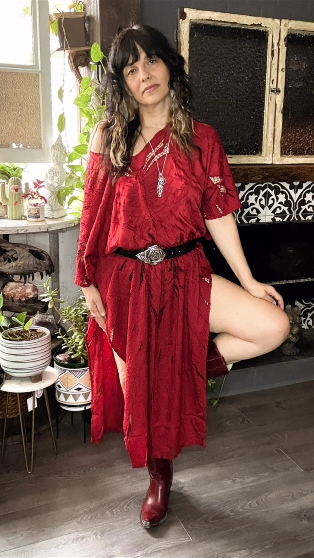🌹Lipstick red & ready to turn heads 🌹
Wearing the Harlow Kaftan by @jenspiratebooty — flowy, bold, and made for main character moments. Cinched with my rose buckle (because roses are red, obviously 🌹) and stepping tall in the perfect red boots from @laneofficial. A touch of shine by @thepirateandthegypsyjewelry to finish it off. Bohemian, beautiful, and a little badass — West Coast Cowgirl style 💋✨

#WestCoastCowgirl #BohoWithEdge #JensPirateBooty #LaneBoots #CowgirlStyle #BohoChic #StatementStyle #WesternFashion #RedBootsMagic #JewelryWithSoul #OutfitOfTheDay #RodeoReady #FestivalFashion #BoldInBoho #GiddyUpGlam #RosesAreRedBootsAreToo

#LTKcanada #LTKsummer #LTKfestival