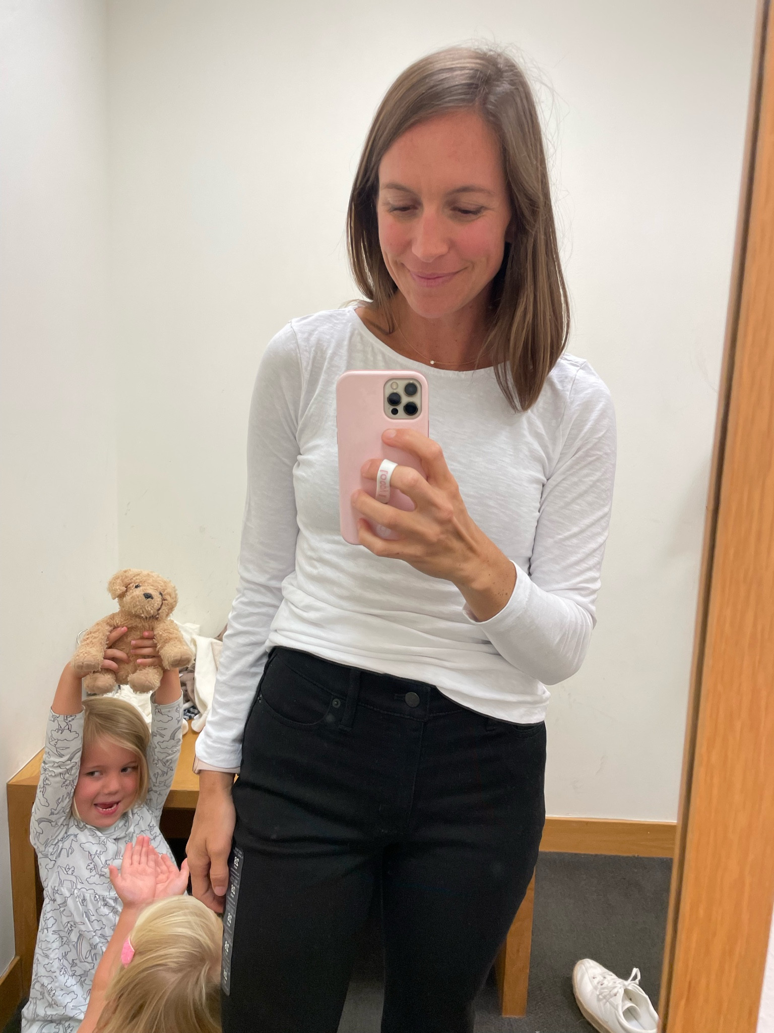 My favorite boatnecks are back! I’m wearing my normal size small here but bought a size up, I think they run a bit snug.