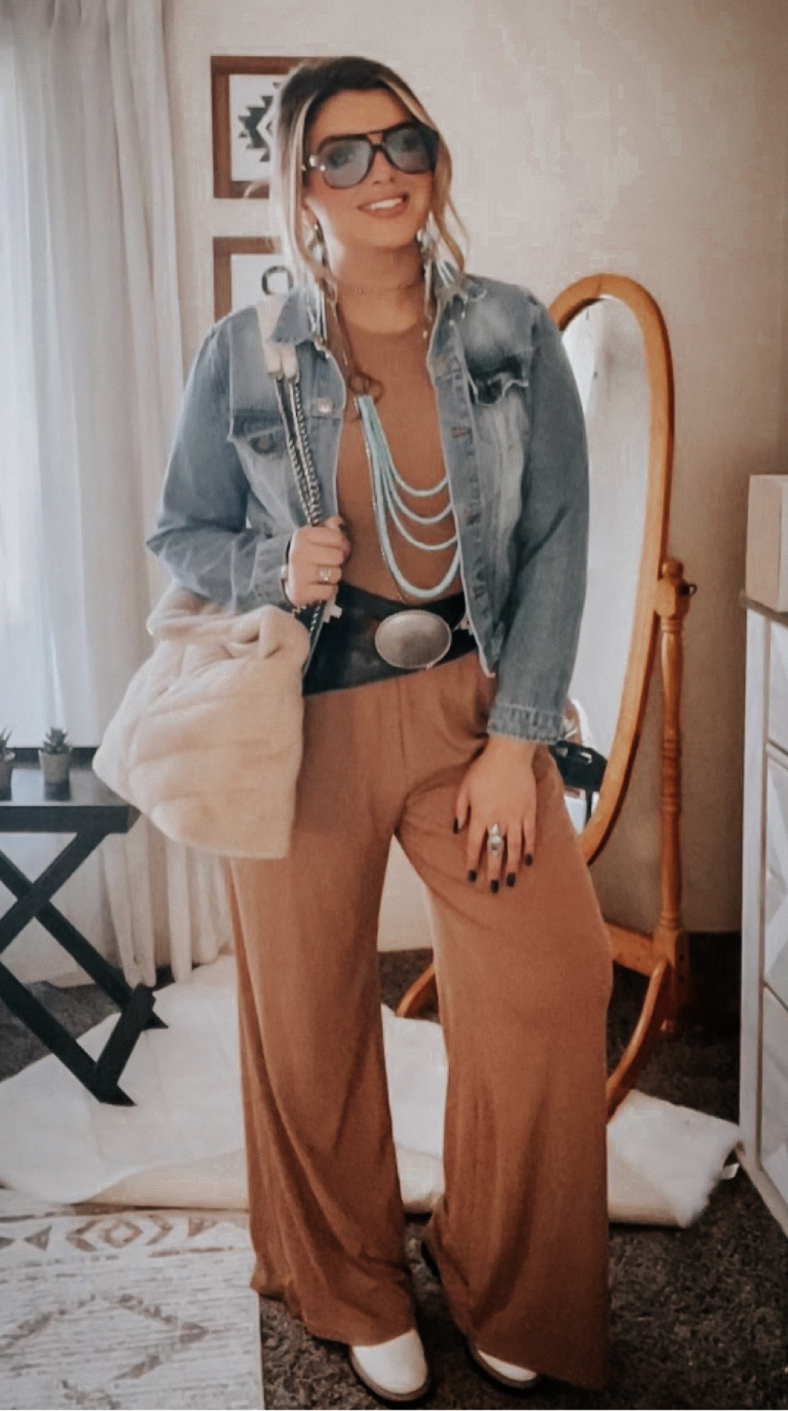 Jumpsuit Outfit with a little flare! ✨ 

Jumpsuit: Cider
Bag: Steve Madden
Belt: Pure Dixie
Boots + Sunnies + Earrings: Amazon
Turquoise Beads: Krista Williams Creations
Navajo Pearls: Giddyup Glamour 

#LTKfindsunder100 #LTKstyletip #LTKmidsize