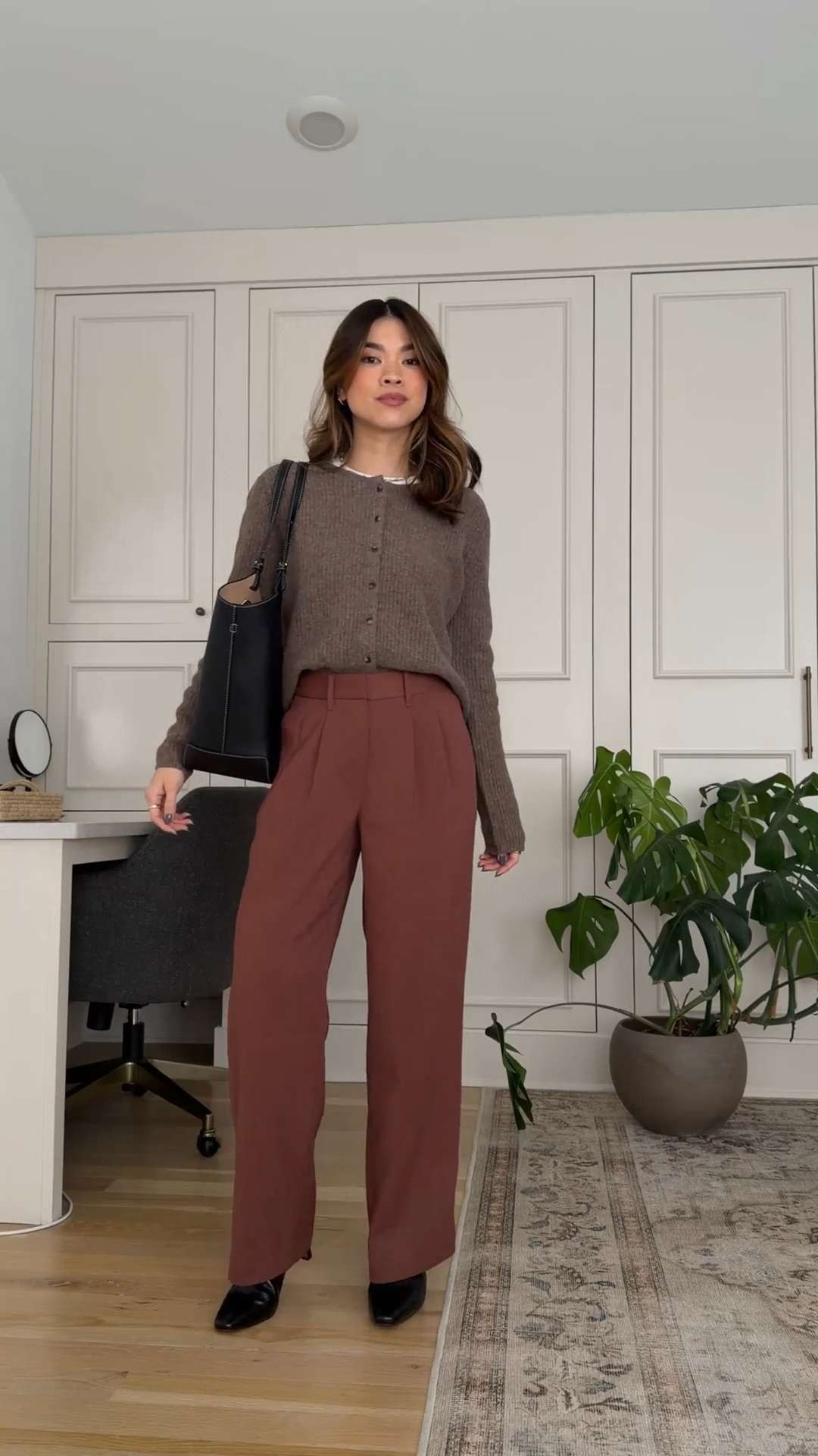  Sizing info: 
• sweater size XS
•white tee size XS
•pants size 0 in a 28in inseam

petite fashion, get dressed with me, outfit inspiration, ootd, nashville outfit, Nashville influencer, petite style, vacation style, casual outfits, mom style, petite pants, spring outfits, spring outfit info, spring pants, spring outfit idea, spring top, spring bag, spring sweater, spring shoes, winter outfit, winter pants, winter outfit inpso, winter outfit idea, winter top, winter style, winter sweater, cozy sweater, cold weather sweater, bag, purse, work bag, everyday tote, quince bag 

 

#LTKWorkwear #LTKPetite #LTKootd