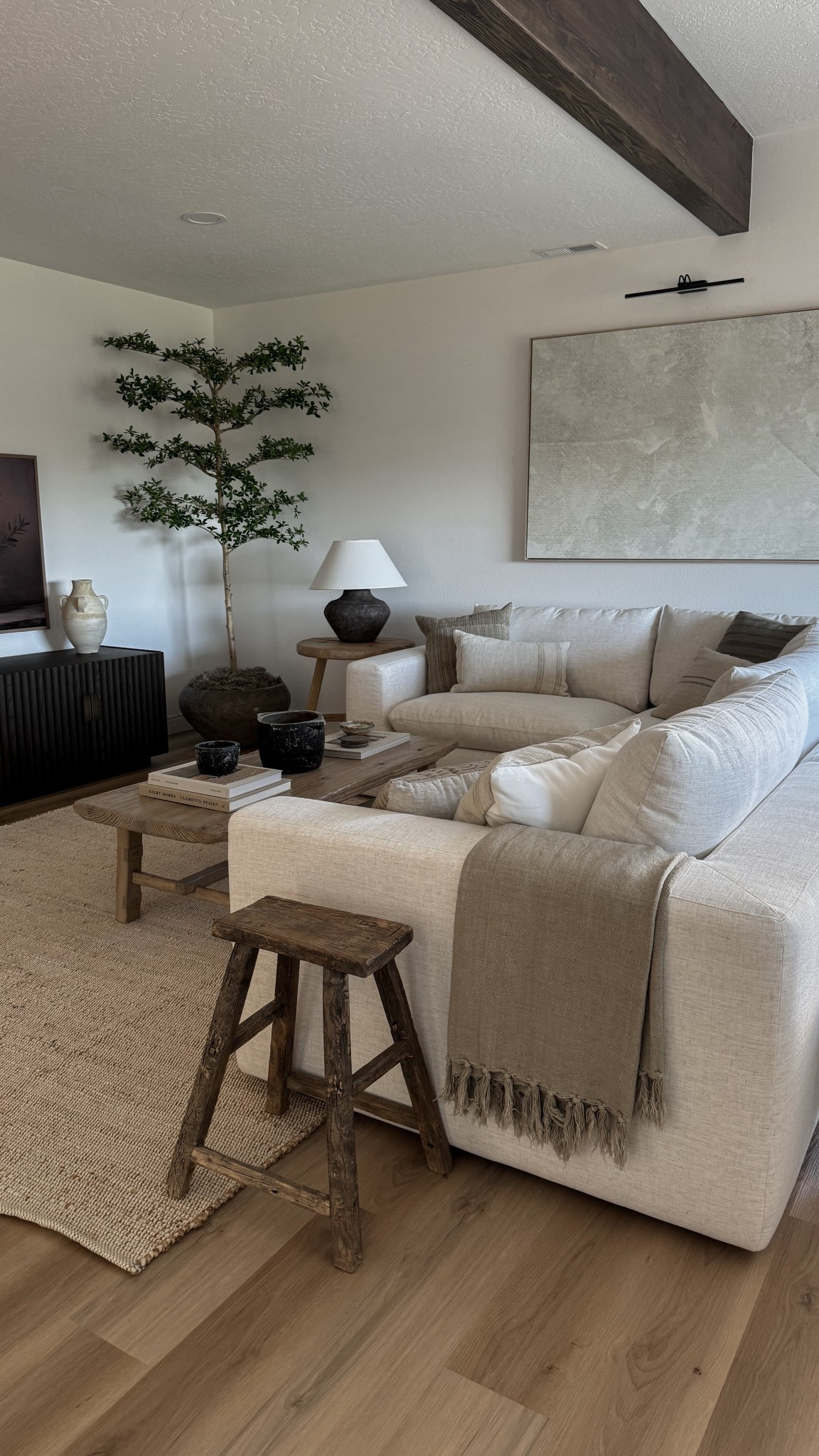 Organic modern living room 

#LTKHome