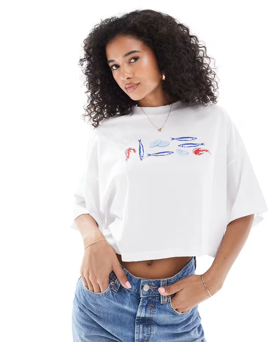 ONLY seafood graphic cropped t-shirt in white | ASOS (Global)